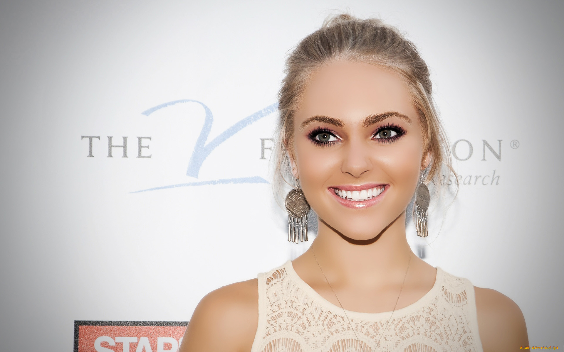 Anna Sophia Robb, , , , , , 